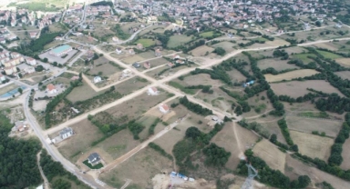 İnegöl Yeniceköy'de 4 kilometre yeni yol hattı oluşturuluyor
