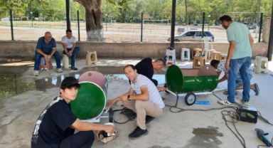 Köyde çocuklar için tren yaptılar