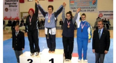 Milli sporcu kadın muhtar şampiyonlar yetiştiriyor