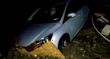 Orhangazide 4 kişi sele kapıldı, ekipler kurtardı