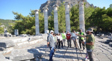 Priene 2022 çalışmaları Uluslararası Yaz Okulu ve Sempozyum ile başladı