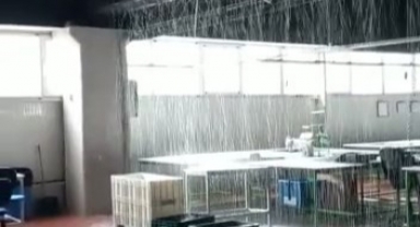 Sel suları araçları sürükledi, dereler taştı,