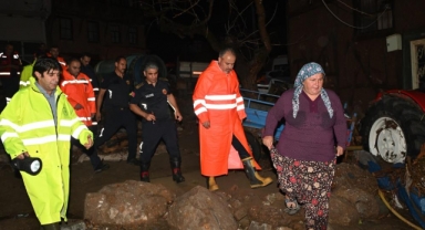 Selin yaraları anında müdahaleyle sarılıyor