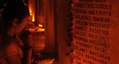 Tam 23 yıl geçti! Marmara Depremi'nde hayatını kaybedenler anıldı