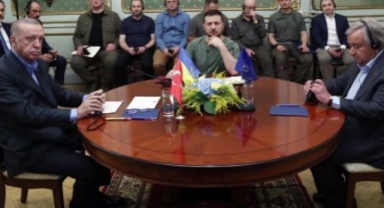 Ukrayna'da üçlü zirve