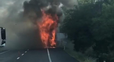 Yolcular canını zor kurtardı