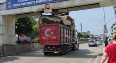 Yüksekliği hesap edemeyince sıkıştı