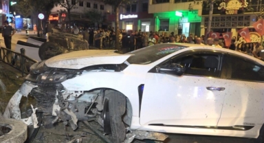 3 otomobilin karıştığı kazada, 1’i ağır 2 kişi yaralandı