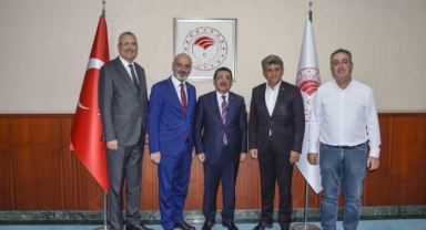 Başkan Özkan Tarım ve Orman Bakan Yardımcısı Pakdil ile görüştü