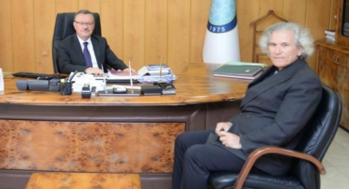 BUÜ’lü akademisyene Altın Kalem ödülü