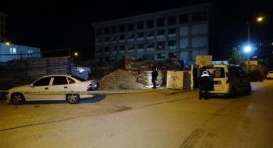 Çalışmak için geldi ayağından vuruldu