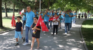 Çocuklar okul için moral depoladı
