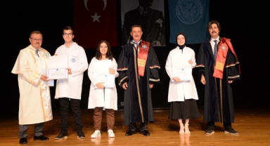 Diş Hekimliği Fakültesi’nde yeni akademik dönem başladı