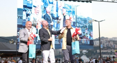 Gemlik Zeytini Festivali coşkuyla devam ediyor