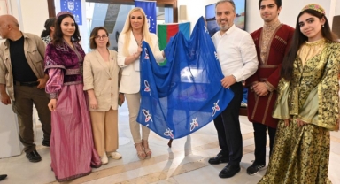 İpeksi festival koza alımıyla başladı