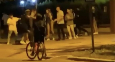 ‘kız’ meselesi yüzünden çıkan kavga kameralarda