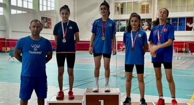 Osmangazili Yıldızlar Madalyaya Doymuyor