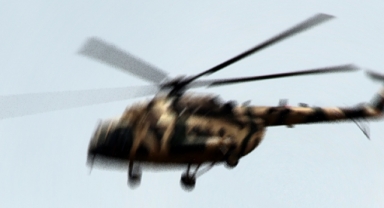 Pençe-kilit bölgesinde helikopter düştü