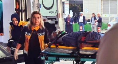 Tır bariyerlere çarptı: 1 yaralı