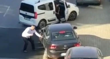 Yol verme tartışmasında silah çekildi