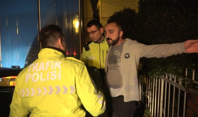 Alkolmetreye üflememek için elinden geleni yaptı