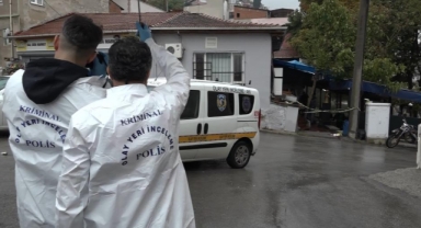 Amcasını kalbinden bıçakladı