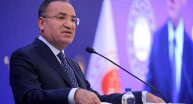 Bakan Bozdağ, BUÜ’de ilk dersi verecek