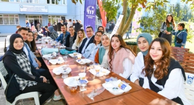 Başkan Kanar, üniversite öğrencileri ile istişarelerde bulundu