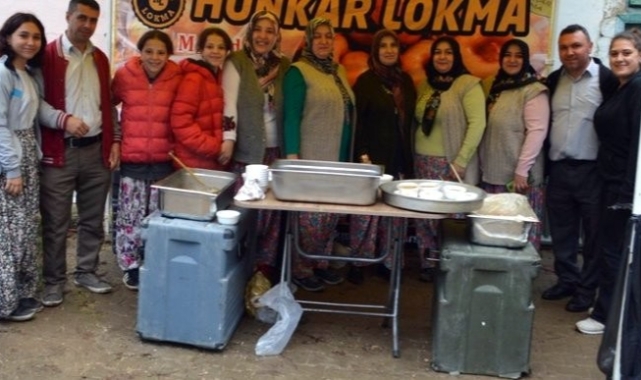 Bu köyde her yıl şehitler için lokma dökülüp aşure dağıtılıyor
