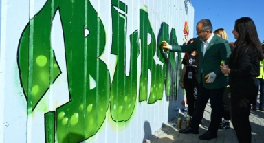 Bursa'da duvarları tuvale dönüştüren şenlik