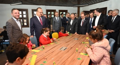Bursa'da kütüphanesiz okul kalmayacak
