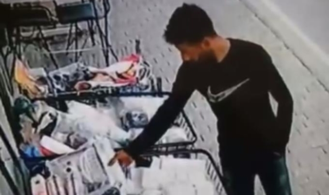 Elini kolunu sallayarak geldi, nevresim takımını çaldı
