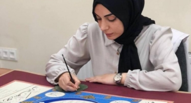En güzel yazıları altınla süslüyor