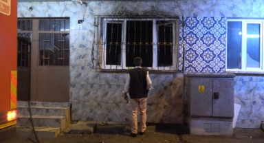 Evini yakınca ailesi sinir krizi geçirdi