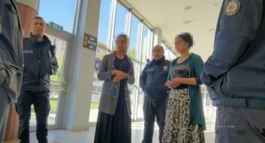 Fal bahanesiyle parasını çaldılar, polis yakaladı