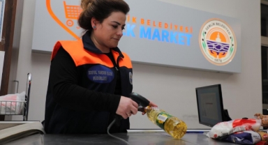 Gemlik’teki bu markette para geçmiyor