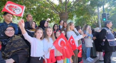 İnegöl’de Cumhuriyetin 99 yılı coşkuyla kutlandı