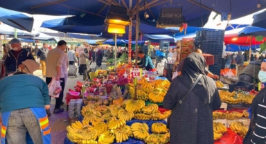 Işıklı pazarcılar vatandaşı kandıramadan yakalandı