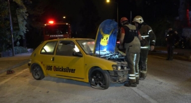 Kontrolden çıkan otomobilin kapısından savruldu