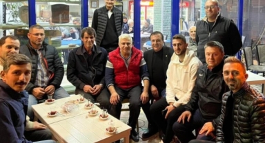 Milli futbolcuyu kahvehanede görenler şaşırdı