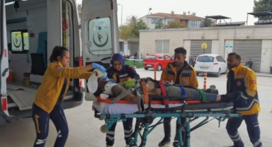 Minibüsün altında metrelerce sürüklendi hayatını kaybetti