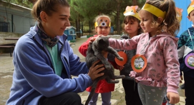 Miniklerden can dostlara ziyaret