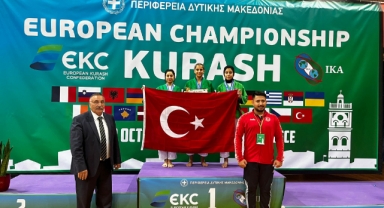 Osmangazili judocu ay yıldızlı bayrağı dalgalandırdı