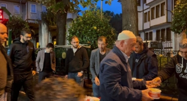 Şehit madenciler için çorba ikram ettiler