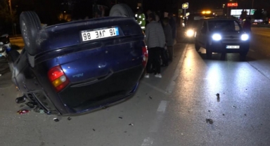 Takla atan aracın sürücüsü yara almadı