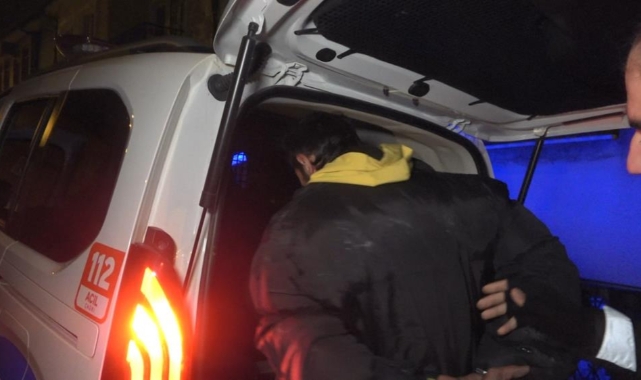 Tarihi Yeşil Camisi'nde suçüstü yakalandılar