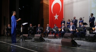 Türkülerle Cumhuriyet coşkusu