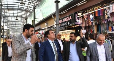 Uzun Çarşı’nın çatısının yanları kapatıldı