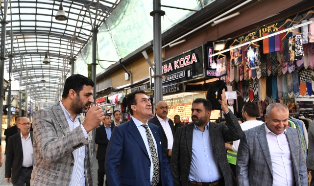 Uzun Çarşı’nın çatısının yanları kapatıldı
