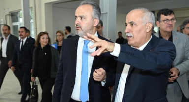 Yenişehir pazar alanında sona doğru